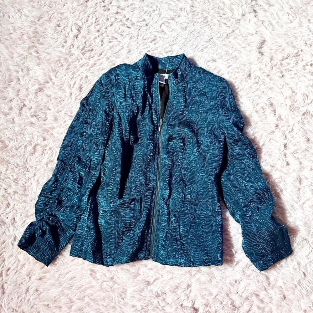 Metallic Textured Crinkle Statement Unique Statement Grandma Core Jacket Womens